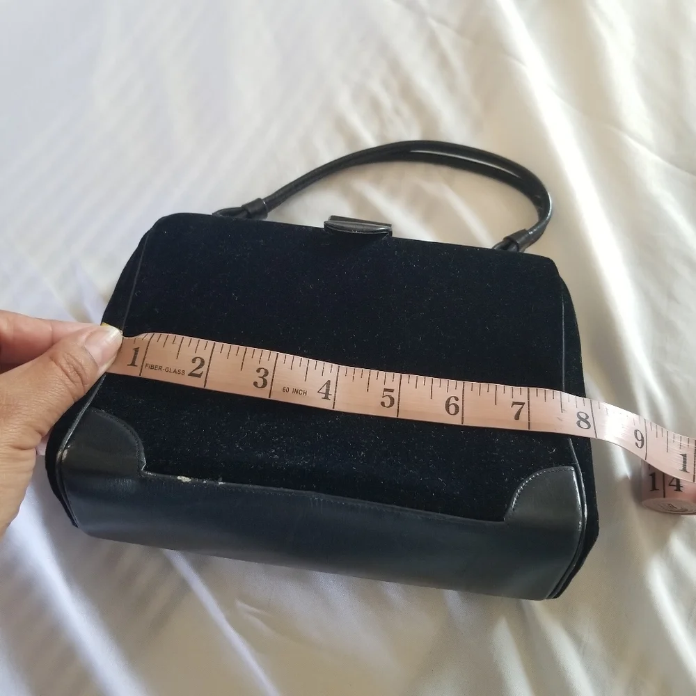 Koret | Vintage Velvet Cocktail Evening Bag - Picture 6 of 8